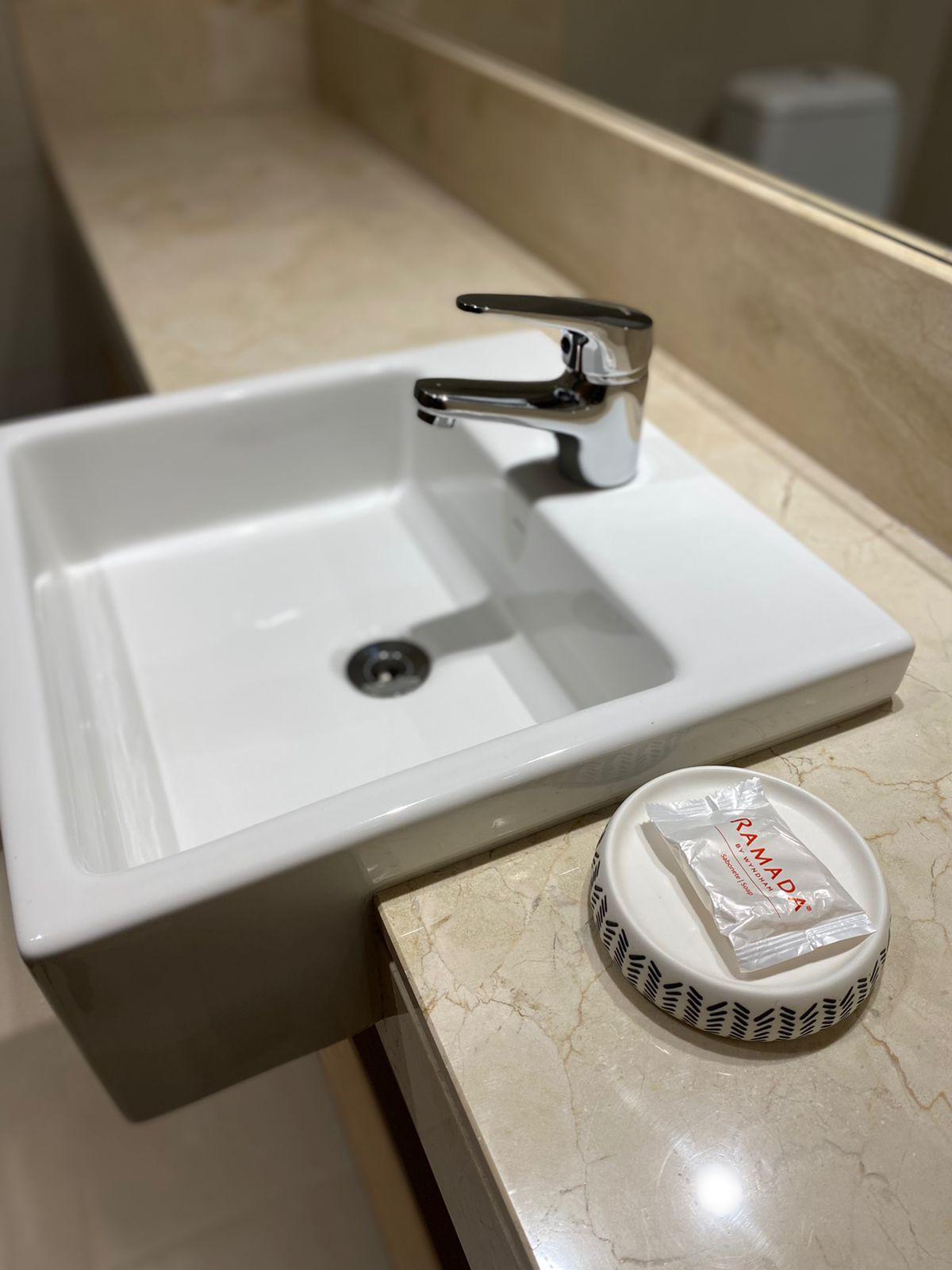 Ramada By Wyndham Brasilia Alvorada Hotel Bagian luar foto